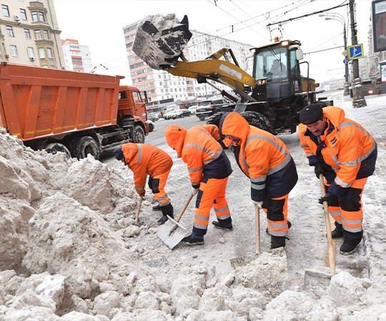 Уборка снега в Первоуральске и  Свердловской области