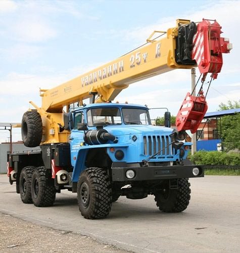 Возможности короткобазных кранов в Первоуральске